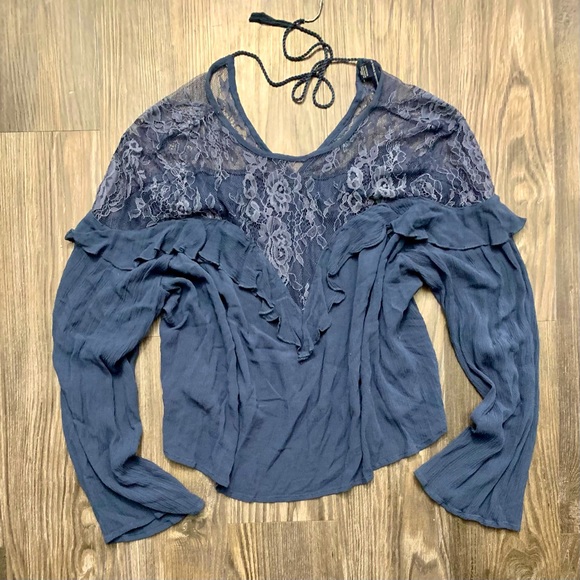 American Eagle Outfitters Tops - American Eagle navy lace & ruffle long sleeve top